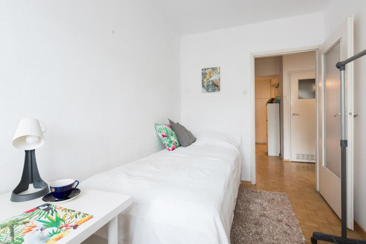 Room, Inflancka 19 Warsawa Bagian luar foto