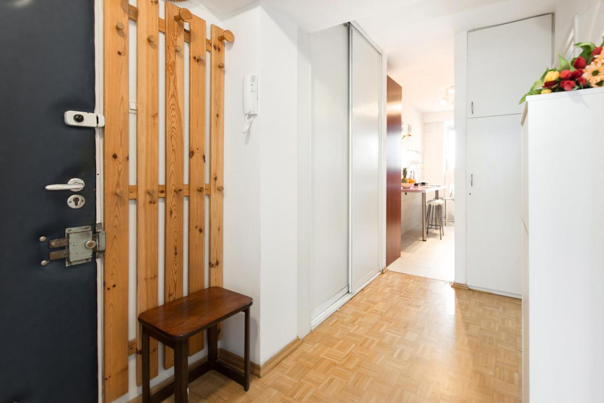 Room, Inflancka 19 Warsawa Bagian luar foto